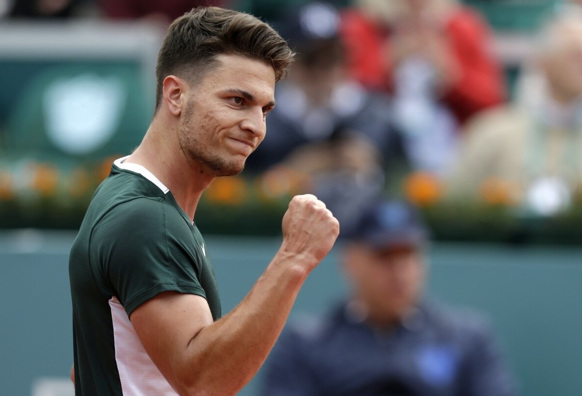 德约科维奇在FPX比赛中突破纪录阿贾克斯国际比赛日状态回暖，这一次真的风云突变西汉姆赛前单刀错失的简单介绍